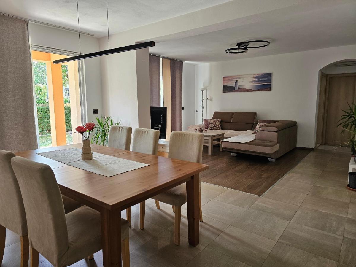 Premium Apartments Tade Funtana Exterior photo