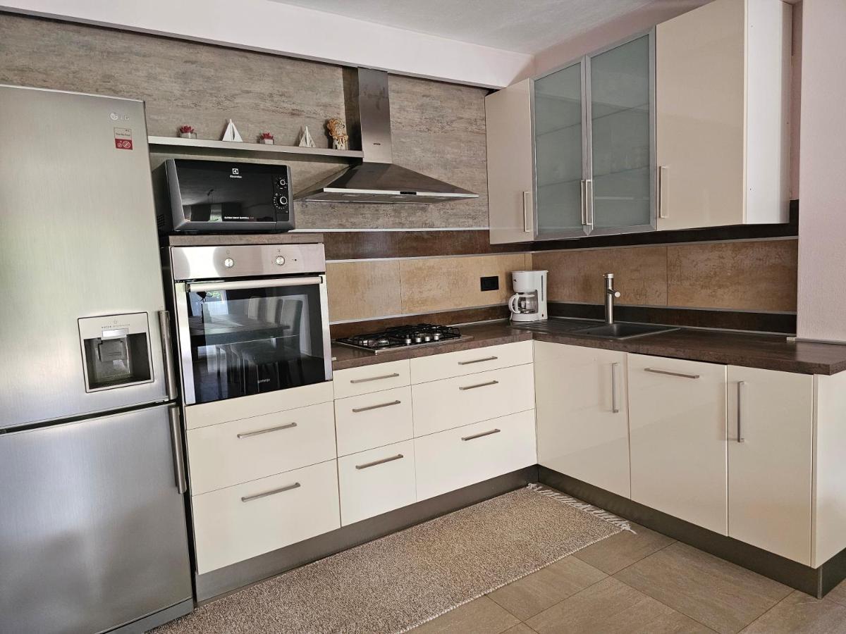 Premium Apartments Tade Funtana Exterior photo