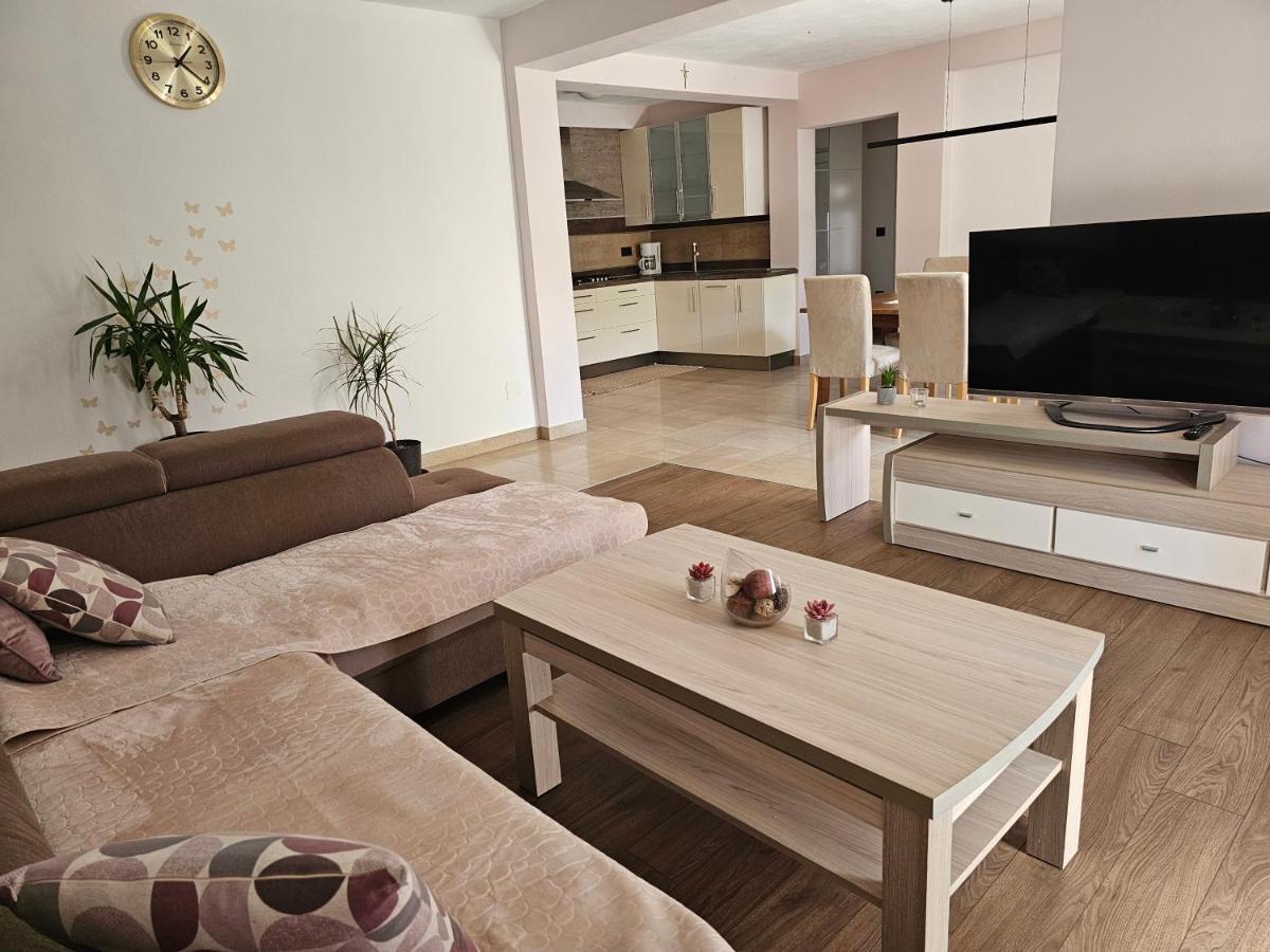 Premium Apartments Tade Funtana Exterior photo