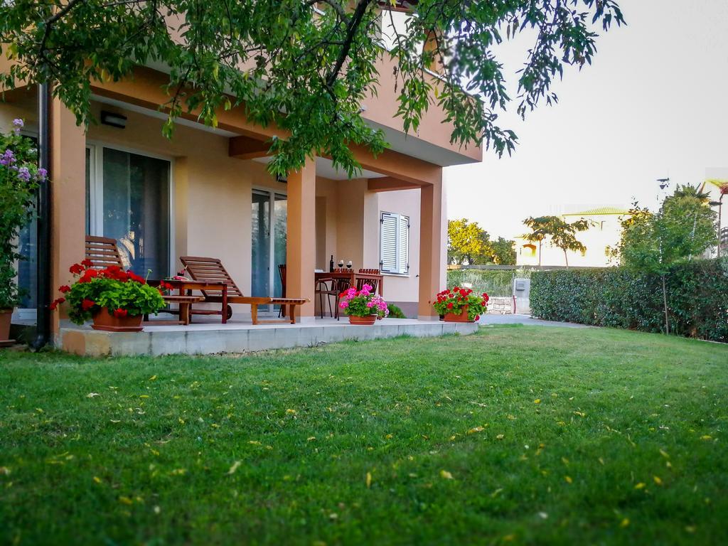 Premium Apartments Tade Funtana Exterior photo